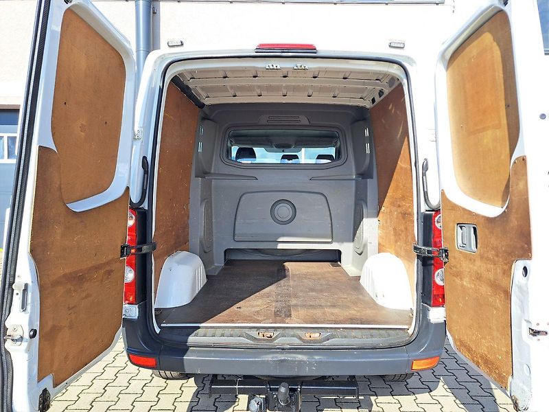 Volkswagen Crafter (2014) 2.0 TDI, 7 míst - fotka 30 z 31