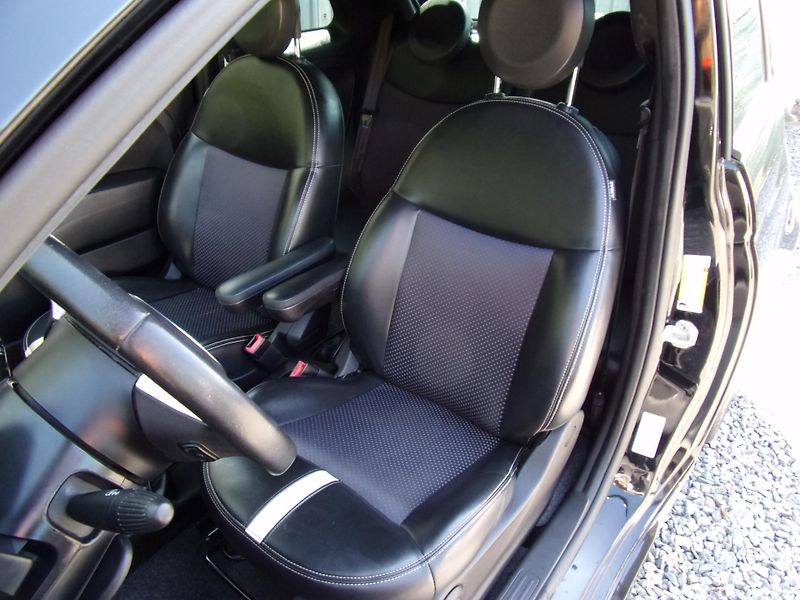 Fiat 500e (2016) 24kWh 83kW SYMPATICKÉ VYBAVENÉ - fotka 13 z 18