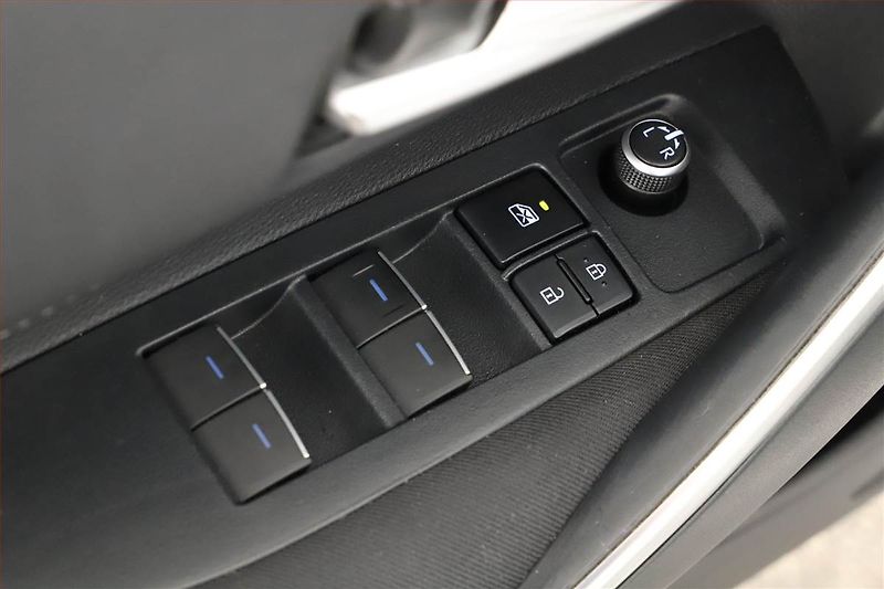 Toyota Corolla (2022) Active 2.0 Hybrid - fotka 20 z 25
