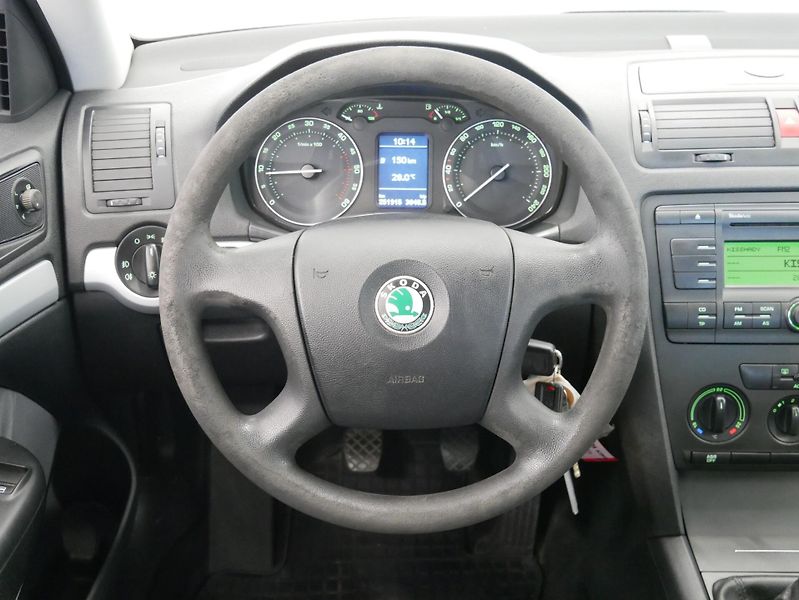 Škoda Octavia - fotka 15 z 21