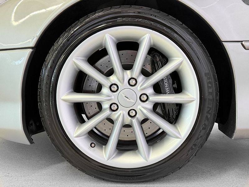 Aston Martin DB7 6.0 V12 306 KW AT VANTAGE, BEC - fotka 8 z 16