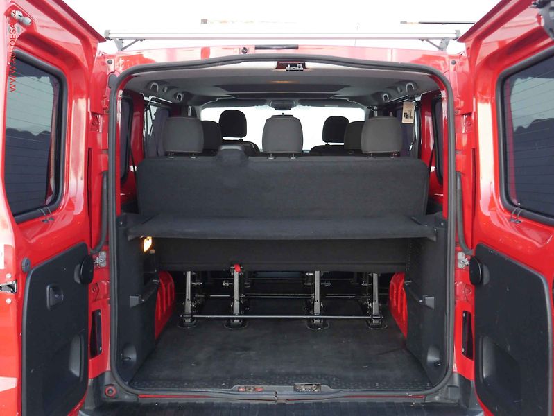 Renault Trafic (2015) 1.6dCi 8míst, 103kW, AC, TZ - fotka 7 z 15