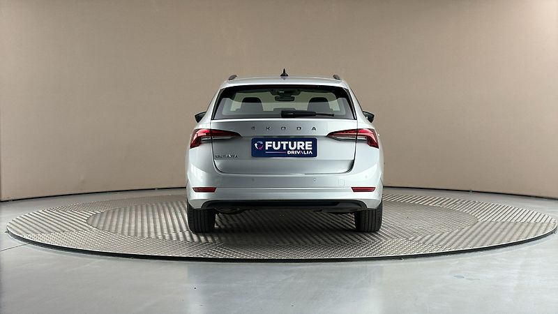 Škoda Octavia 2.0 TDI Ambition Combi - fotka 5 z 24