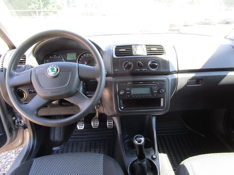 Škoda Fabia 1,2TSI-77KW-NOVÁ STK+OLEJ - fotka 10 z 20