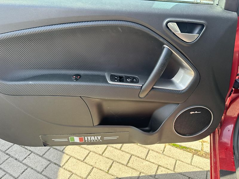 Alfa Romeo MiTo 1,4T - fotka 19 z 24