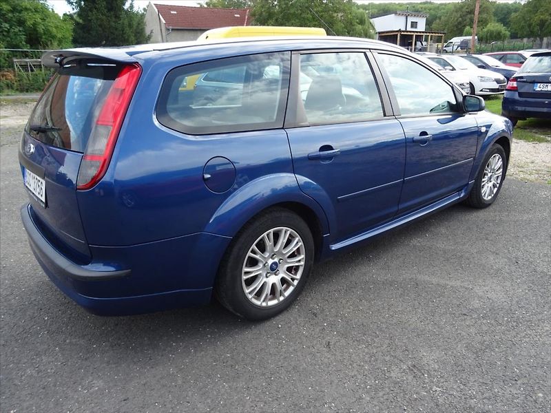 Ford Focus 2,0 TDi 100 kW - fotka 8 z 21