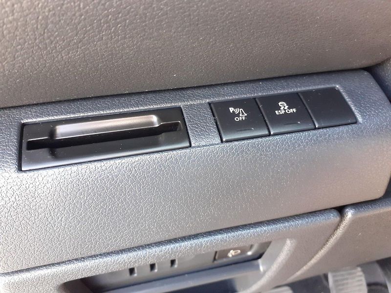 Peugeot 3008 (2010) 1.6 i 88 kW - fotka 12 z 26