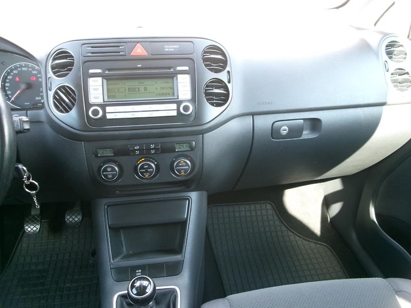 Volkswagen Golf Plus (2007) 1,9TDI AUTOKLIMA TEMP ČR - fotka 18 z 21