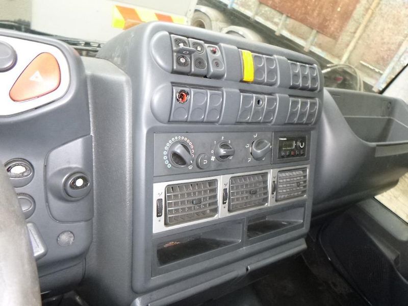 Iveco (2005) 140E24 - fotka 8 z 15