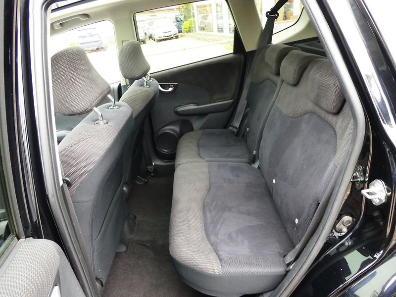 Honda Jazz (2012) 1.4i 73kW*Automat*Panorama* - fotka 26 z 32