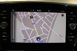 Volkswagen Passat 2,0 TDI DSG ELEGANCE 1.MAJ. CZ - náhled 23