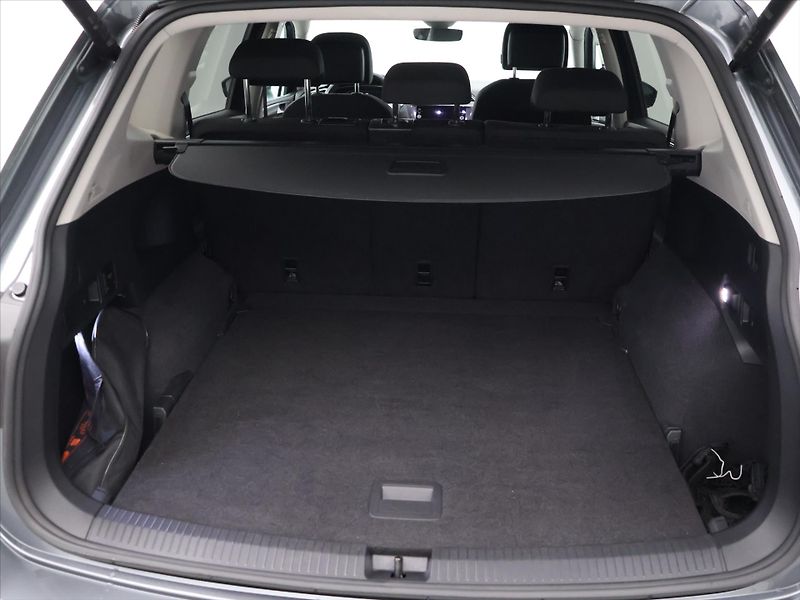 Volkswagen Tiguan 1,5 TSI EVO DSG CZ 1.Maj. DPH - fotka 10 z 32