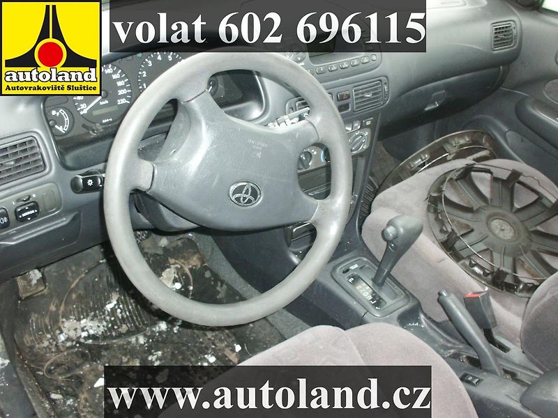 Toyota Corolla (2000) VOLAT 602 696115 - fotka 7 z 9