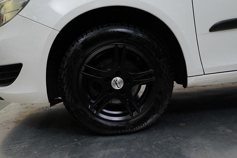 Škoda Fabia - fotka 10 z 21