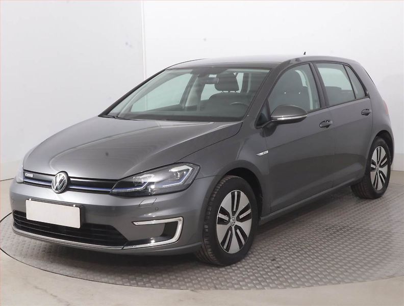 Volkswagen Golf (2018) 32 kWh - 37 Ah, SoH 84% - fotka 2 z 18