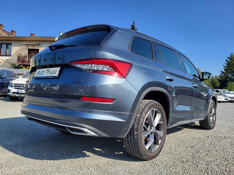 Škoda Kodiaq 2.0 TDi DSG 4x4 SPORTLINE - fotka 38 z 47