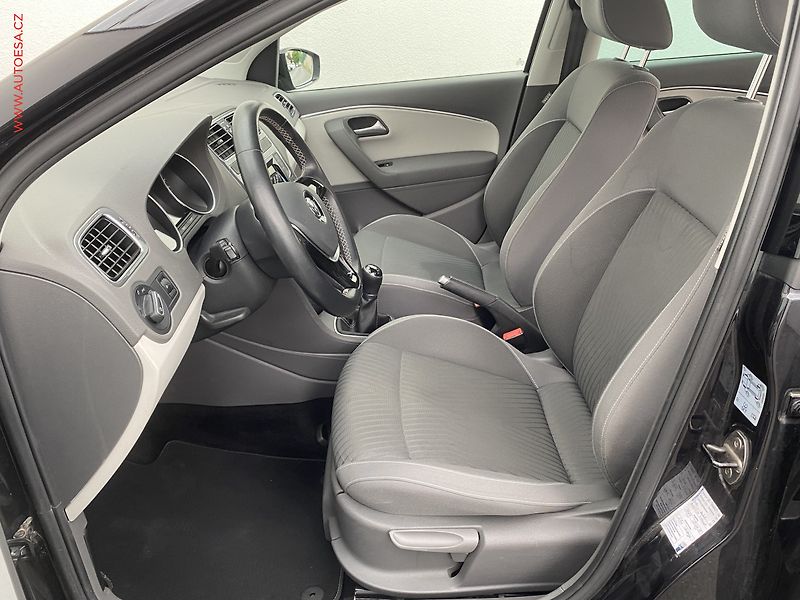 Volkswagen Polo (2014) 1.0 MPi, Fresh, +ALU - fotka 9 z 17
