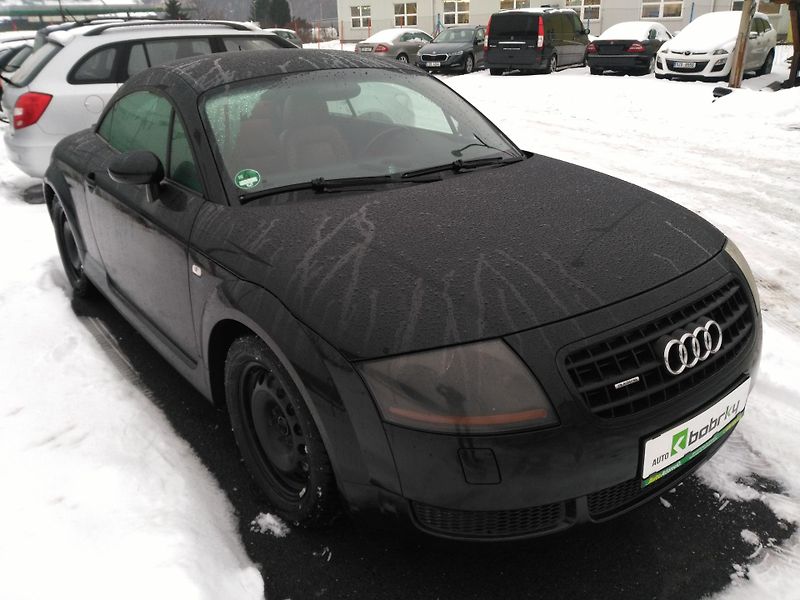 Audi TT 1,8 Turbo Quattro - fotka 2 z 31