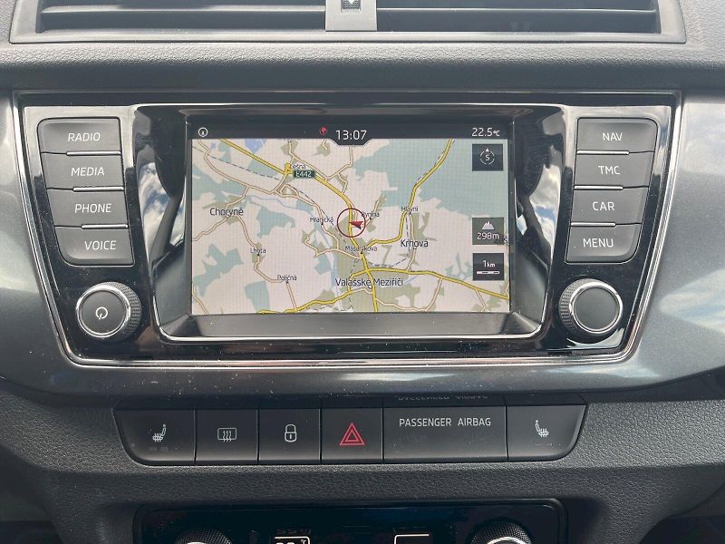 Škoda Fabia (2022) Ambition Plus 1.0 TSI DSG Navi - fotka 9 z 33