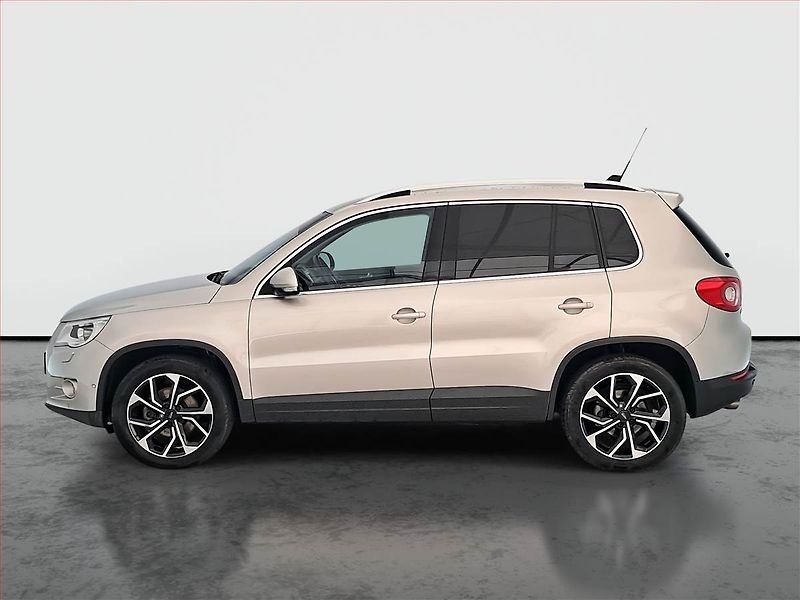 Volkswagen Tiguan (2010) 2.0 TDI, 4X4, Navi, Xenony - fotka 3 z 16