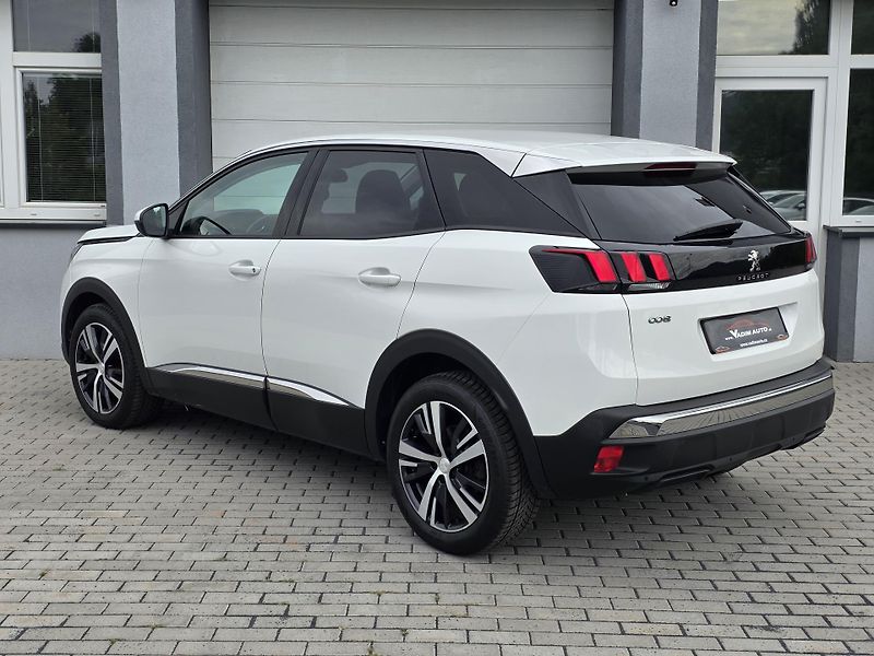 Peugeot 3008 (2021) 1.5HDi 96kW ALLURE ČR NOVÉ - fotka 4 z 18
