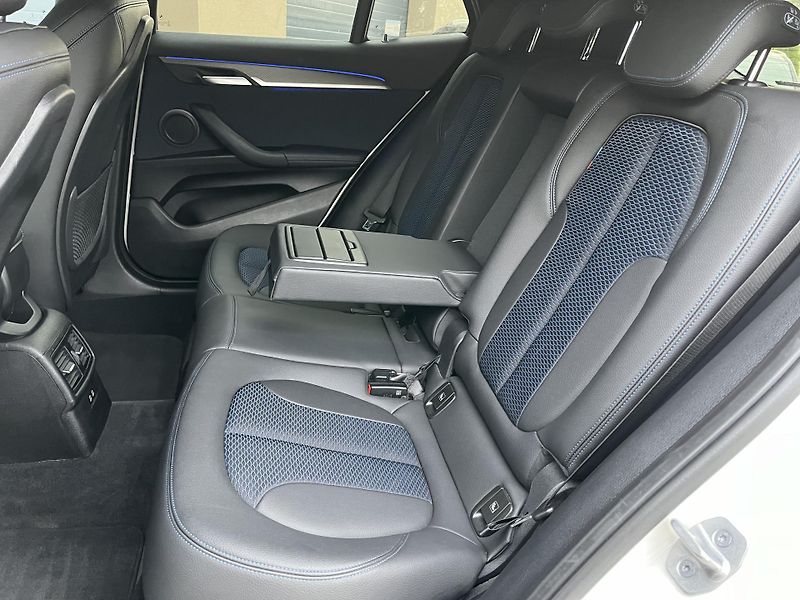BMW X2 (2021) 2,0xD M-packet 140Kw,TZ,head-u - fotka 16 z 43