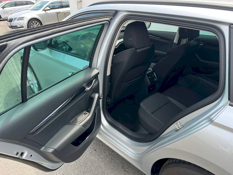 Škoda Octavia (2025) Selection 1.5 TSI 110 kW - fotka 11 z 33