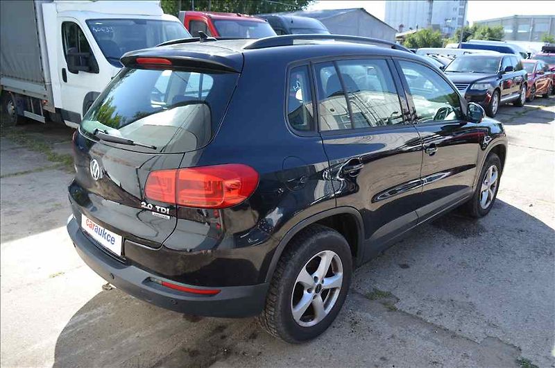 Volkswagen Tiguan (2013) 2,0 TDI MOTION DSG - fotka 4 z 21