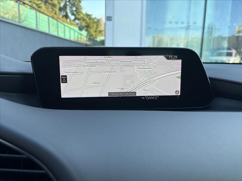 Mazda 3 2,0 i Plus 1.ČR CARPLAY KAMERA - fotka 18 z 46