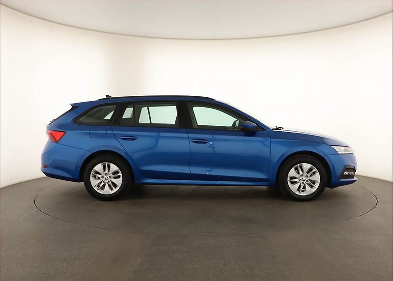 Škoda Octavia (2023) Ambition 2.0 TDI - fotka 6 z 13
