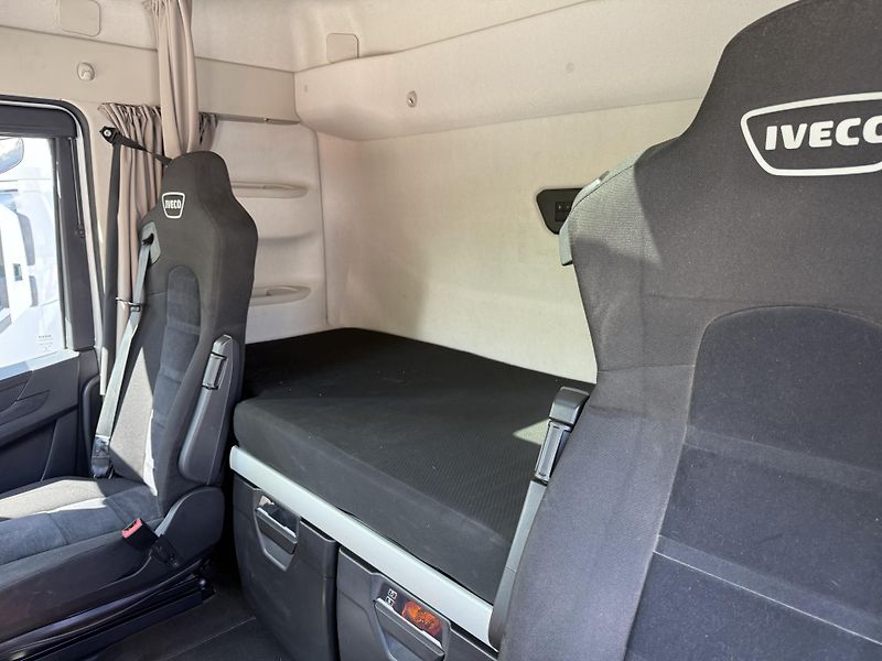 Iveco X-WAY AS300X57ZHRON+, SOUPRAVA 60T - fotka 13 z 18