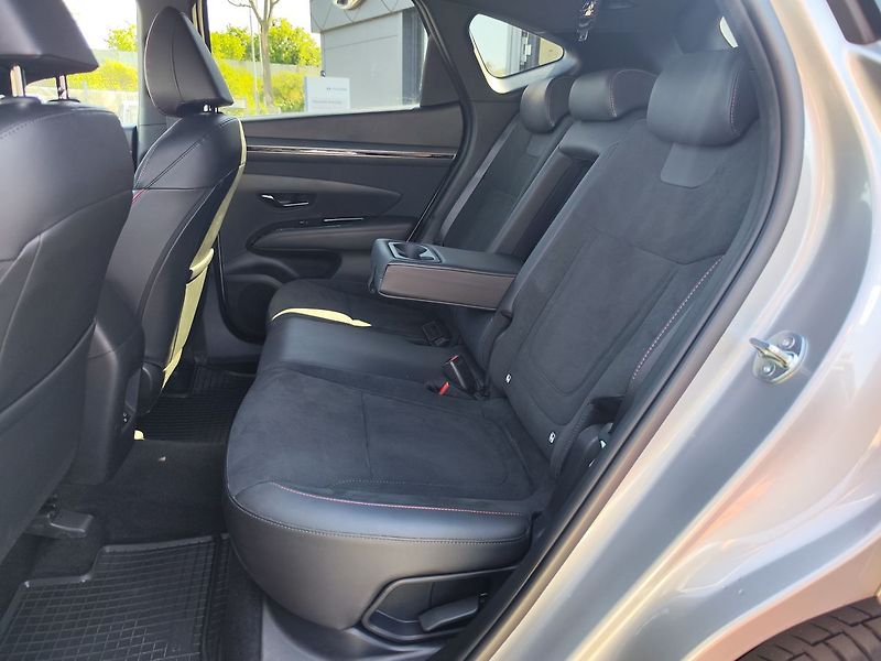 Hyundai Tucson 1.6 T-GDi/110kW N-Line - fotka 12 z 36