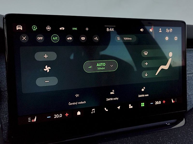 Škoda Octavia (2025) Combi Top Selection 1,5 Tsi 11 - fotka 16 z 38