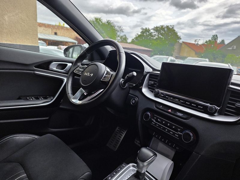 Kia XCeed 1.6-1.MAJITEL-V ZÁRUCE-DPH - fotka 4 z 15