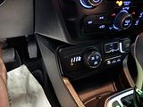 Jeep Renegade (2022) 1.3 T4 REZERVOVÁNO - náhled 32