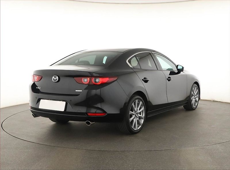 Mazda 3 (2023) 2.0 Skyactiv-G - fotka 5 z 15