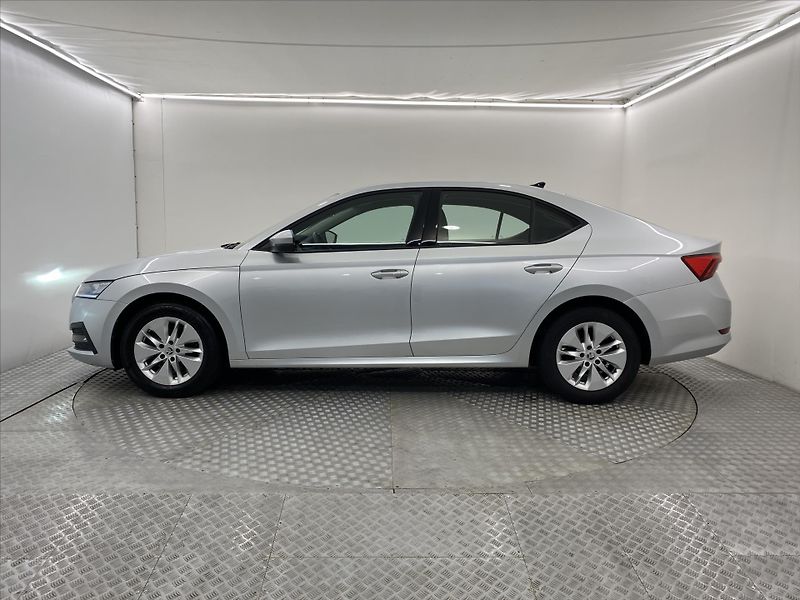 Škoda Octavia 2,0 TDI 85 kW Ambition - fotka 3 z 26