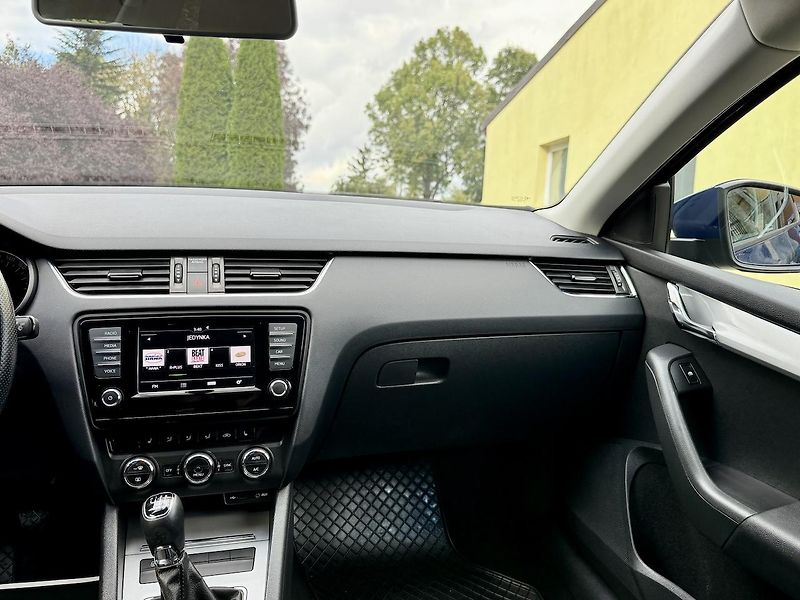 Škoda Octavia (2016) 1.4TSi 110kW STYLE  - fotka 7 z 16