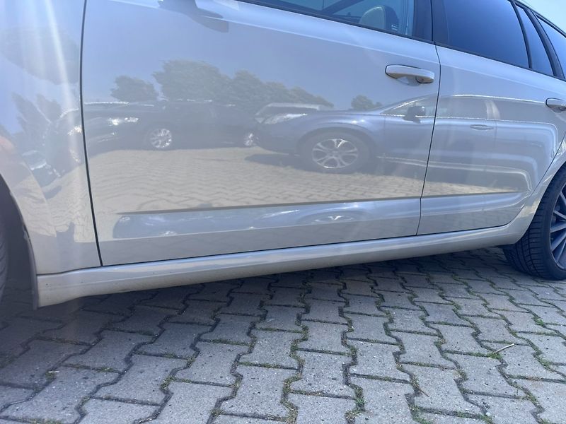 Škoda Octavia (2013) RS 2,0 TDI 135 KW DSG - fotka 19 z 47