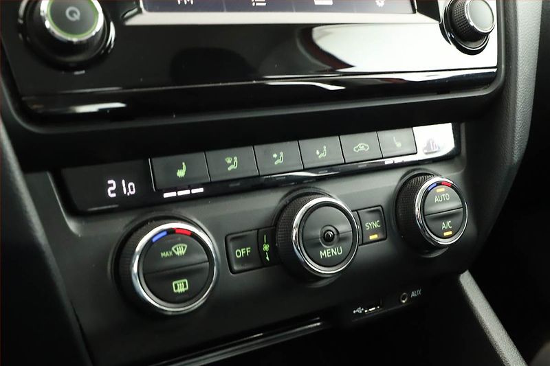 Škoda Octavia (2017) Style Plus 1.6 TDI, Tempomat - fotka 10 z 14