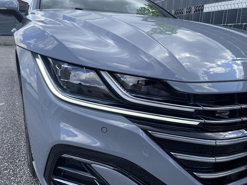 Volkswagen Arteon Shooting Brake (2022) 1.4 TSI E-HYBRID R-LINE DSG - fotka 35 z 38