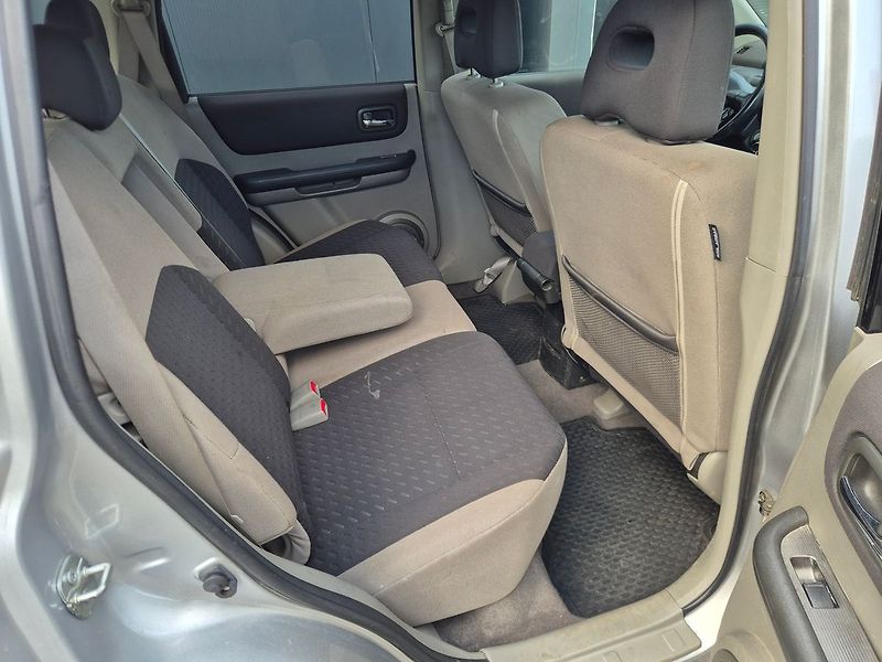 Nissan X-Trail 2.2dCi 100kW 4x4, tažné, webas - fotka 21 z 29