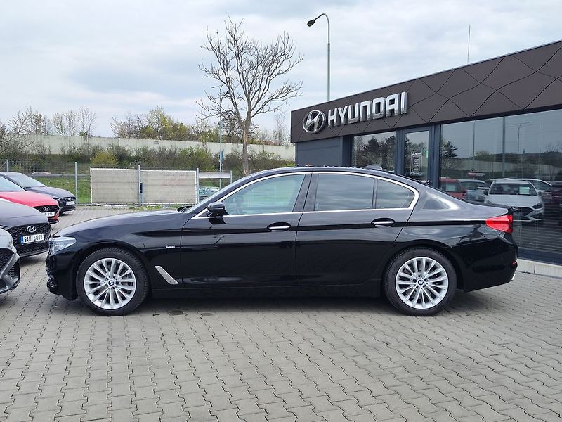 BMW Řada 5 540d/235kW xDrive Luxury AT - fotka 8 z 40
