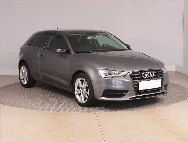 Audi A3 (2015) 1.6 TDI, Automat, Navi - fotografie inzerátu