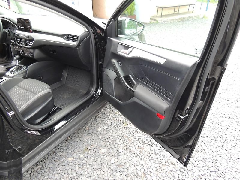 Ford Focus (2020) Combi 1.0i,92kw,ČR,1.majitel - fotka 15 z 42