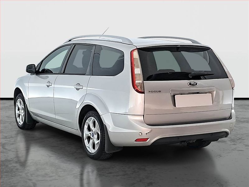 Ford Focus (2010) 1.6 16V, nová STK - fotka 4 z 16