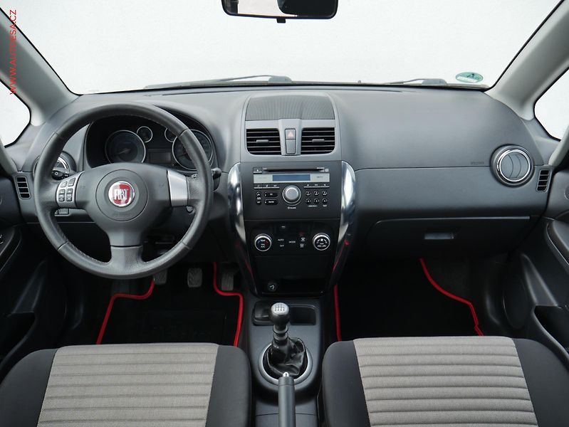Fiat Sedici (2011) 2.0JTD 4x4, výhřev sed - fotka 8 z 17