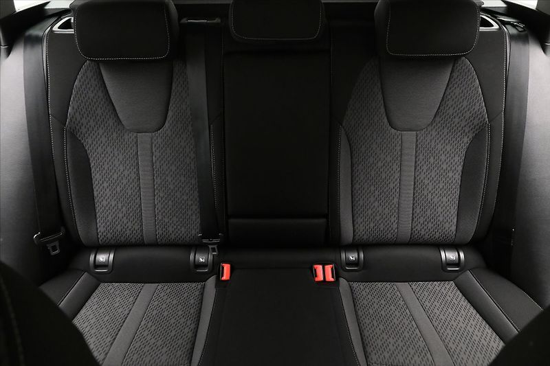 Škoda Octavia 2,0 TDI 110kW DSG Style Záruka - fotka 29 z 33