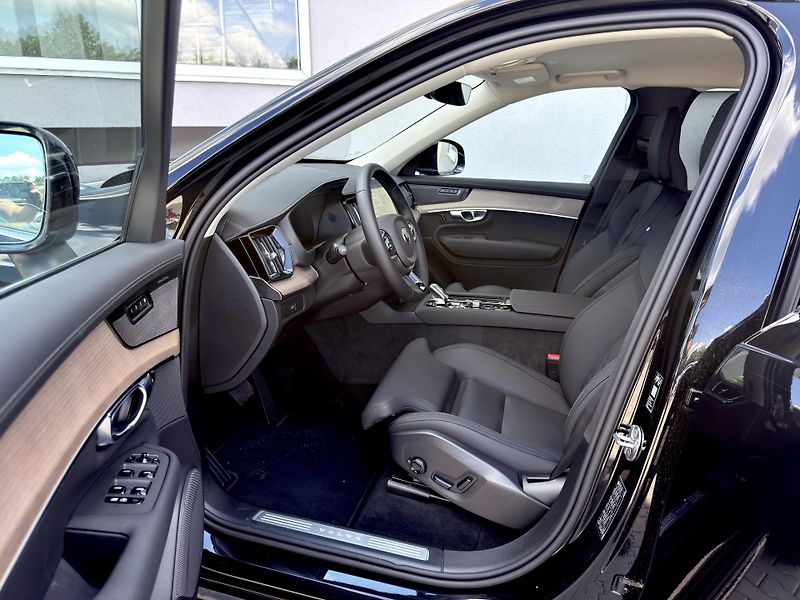 Volvo XC90 B5 AWD PLUS BRIGHT // 7M +kola - fotka 11 z 52