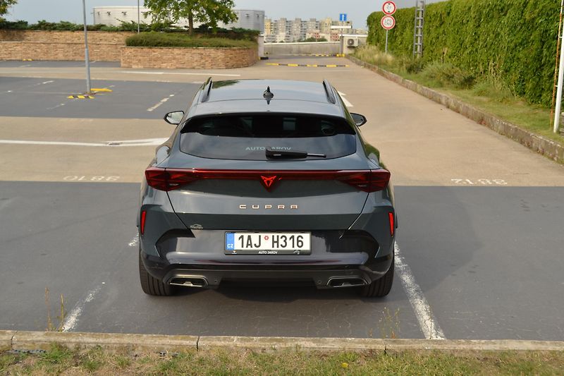 Cupra Formentor (2025) Cupra Formentor 1.5 eTSI DSG - fotka 5 z 25